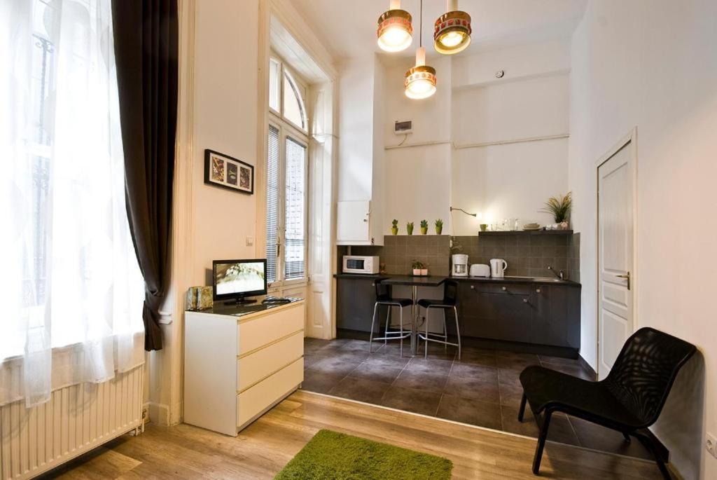 Balcony Apartment Budapest Bagian luar foto